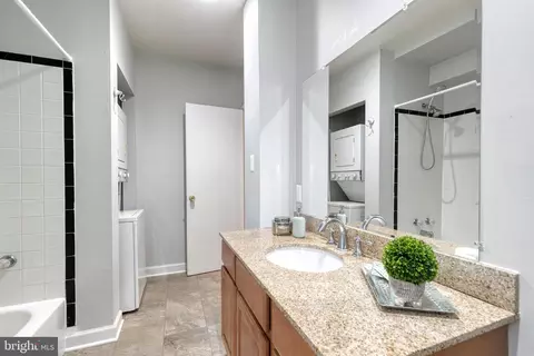 2002 E Lombard St, Baltimore, MD 21231 photo 22