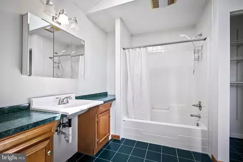 5016 Pilgrim Rd, Baltimore, MD 21214 photo 18