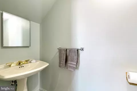 1501 E Baltimore St, Baltimore, MD 21231 photo 16