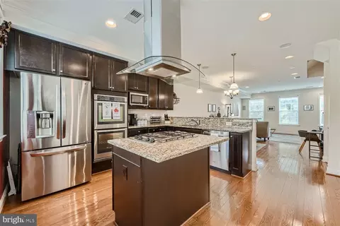 24 E Fort Ave E, Baltimore, MD 21230 photo 8