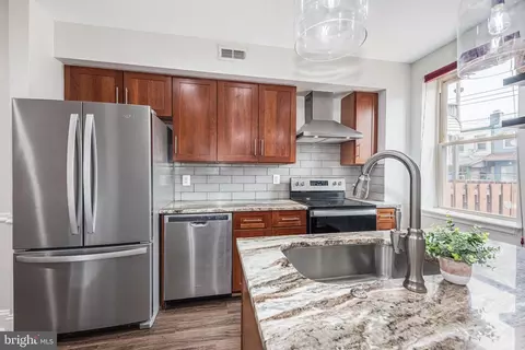 135 N Decker Ave, Baltimore, MD 21224 photo 5