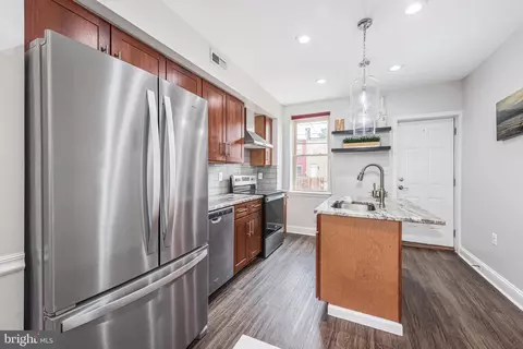 135 N Decker Ave, Baltimore, MD 21224 photo 4