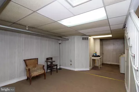 2621 E Chase St, Baltimore, MD 21213 photo 15