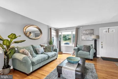 1033 E Northern Pkwy, Baltimore, MD 21212
