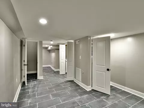 2608 E Oliver St, Baltimore, MD 21213 photo 43