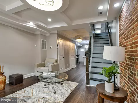 2608 E Oliver St, Baltimore, MD 21213 photo 4