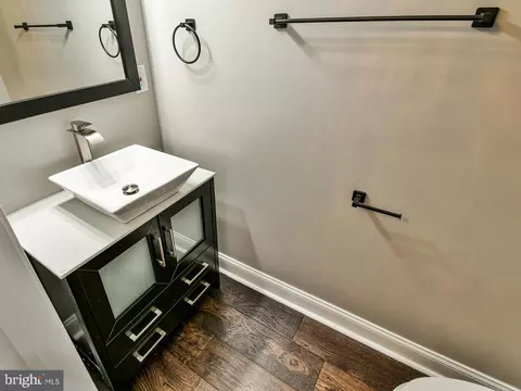 2608 E Oliver St, Baltimore, MD 21213 photo 17