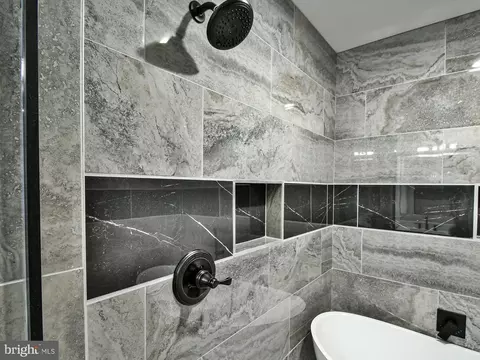 2608 E Oliver St, Baltimore, MD 21213 photo 26