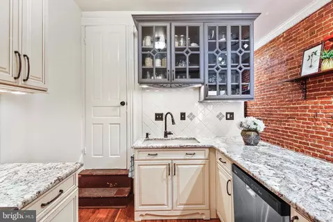 2402 E Baltimore St, Baltimore, MD 21224 photo 8