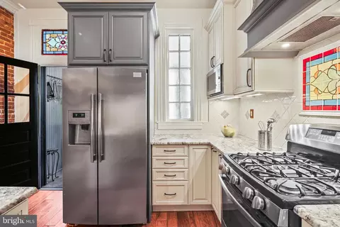 2402 E Baltimore St, Baltimore, MD 21224 photo 9