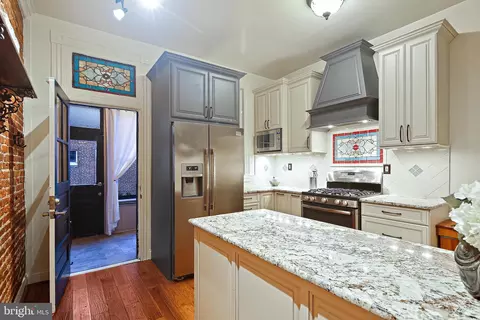2402 E Baltimore St, Baltimore, MD 21224 photo 10