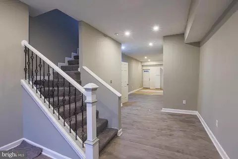 801 Mckean Ave, Baltimore, MD 21217