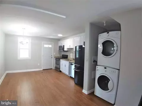 2136 Parksley Ave, Baltimore, MD 21230