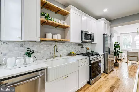 615 E 38th St, Baltimore, MD 21218 photo 6