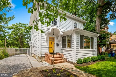 620 Saint Dunstans Rd, Baltimore, MD 21212