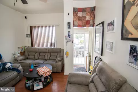 2105 E Federal St, Baltimore, MD 21213