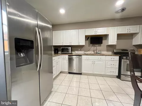 1227 E North Ave, Baltimore, MD 21202 photo 9