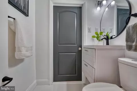 3692 Kenyon Ave, Baltimore, MD 21213 photo 19