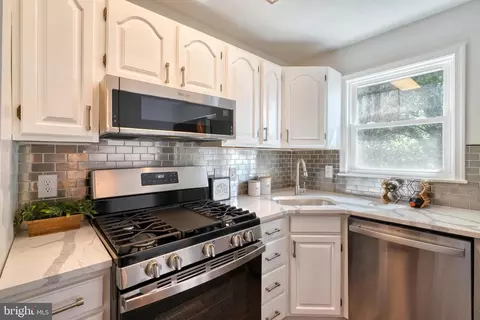 3692 Kenyon Ave, Baltimore, MD 21213 photo 10