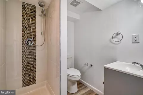 3692 Kenyon Ave, Baltimore, MD 21213 photo 24