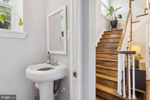 3502 Hilton Rd, Baltimore, MD 21215 photo 11