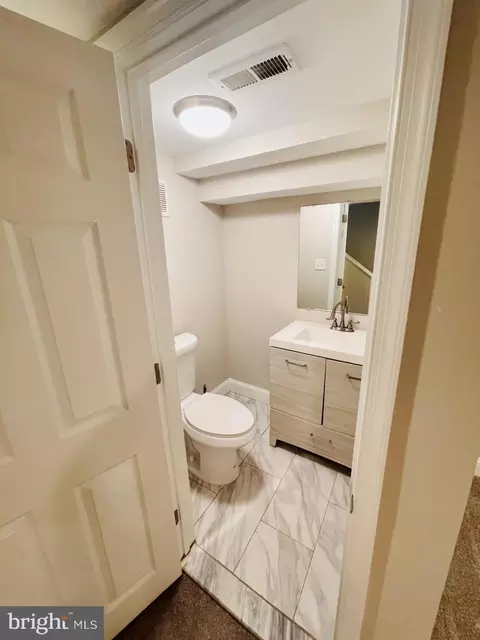 1815 E Lombard St, Baltimore, MD 21231 photo 10