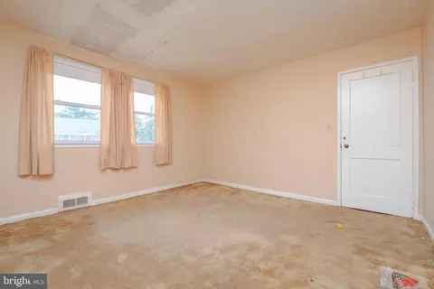 2017 Winford Rd, Baltimore, MD 21239 photo 25