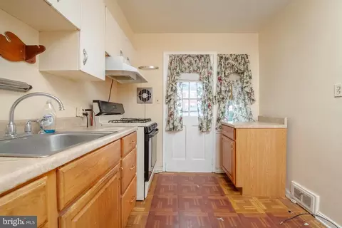 2017 Winford Rd, Baltimore, MD 21239 photo 18
