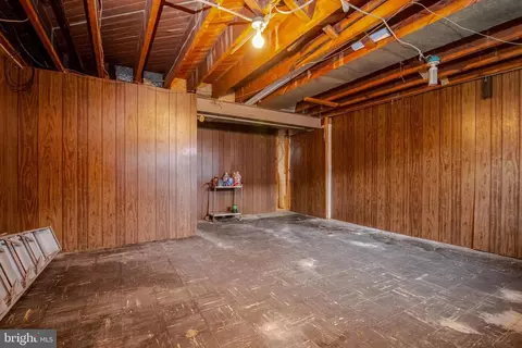 2017 Winford Rd, Baltimore, MD 21239 photo 31