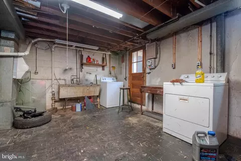 2017 Winford Rd, Baltimore, MD 21239 photo 32