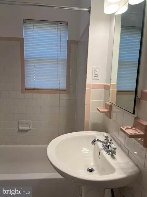 Bath - 3811 White Ave, Baltimore, MD 21206 photo 1 of 3