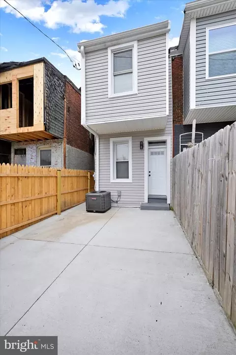 1418 E Lanvale St, Baltimore, MD 21213 photo 27