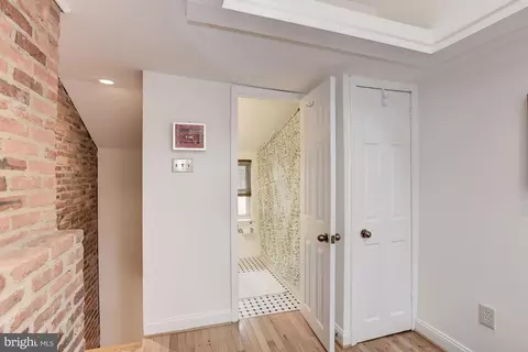407 E Cross St, Baltimore, MD 21230 photo 12
