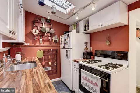 407 E Cross St, Baltimore, MD 21230 photo 11