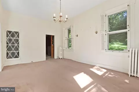 632 Deepdene Rd, Baltimore, MD 21210 photo 9