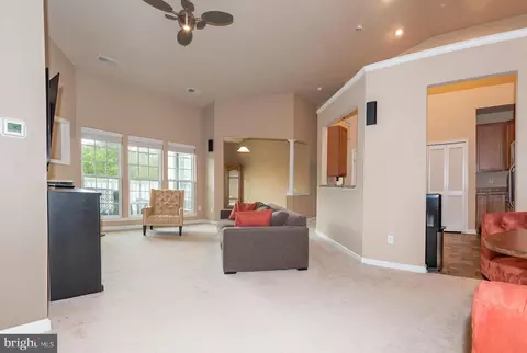 5301 Wyndholme Cir #401, Baltimore, MD 21229