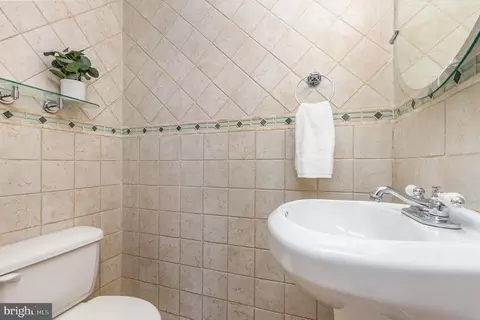 2308 E Fairmount Ave, Baltimore, MD 21224 photo 14