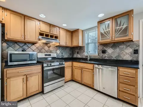 3311 Schuck St, Baltimore, MD 21224 photo 4
