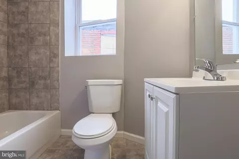 522 E 27th St, Baltimore, MD 21218 photo 42