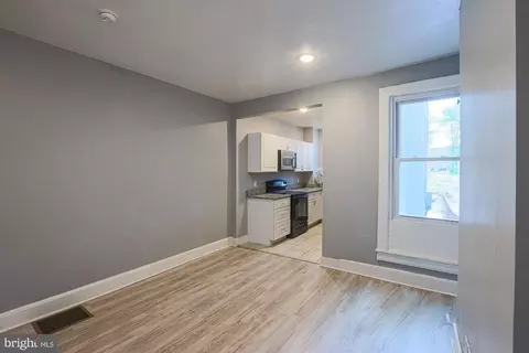522 E 27th St, Baltimore, MD 21218 photo 12