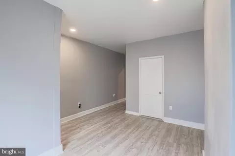 522 E 27th St, Baltimore, MD 21218 photo 8