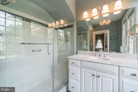 3 E Highfield Rd, Baltimore, MD 21218 photo 31