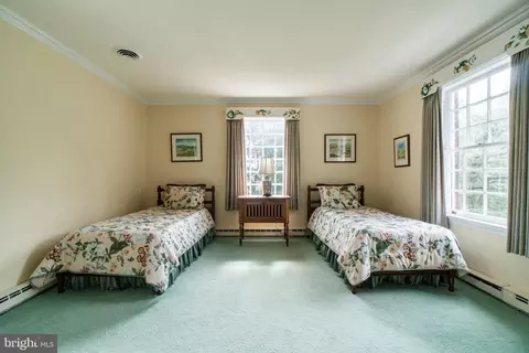 3 E Highfield Rd, Baltimore, MD 21218 photo 38