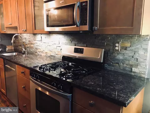 41 E Hamburg St, Baltimore, MD 21230 photo 5
