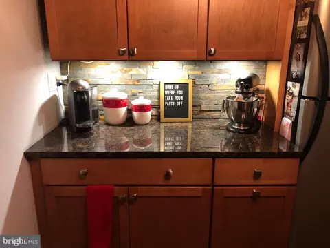 41 E Hamburg St, Baltimore, MD 21230 photo 6