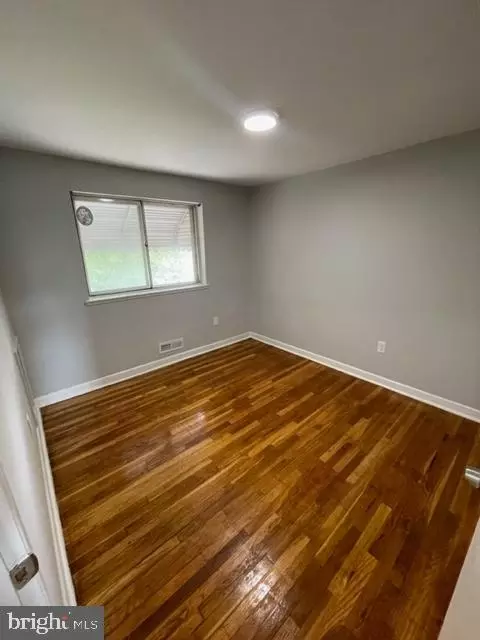 624 Markham Rd, Baltimore, MD 21229 photo 7