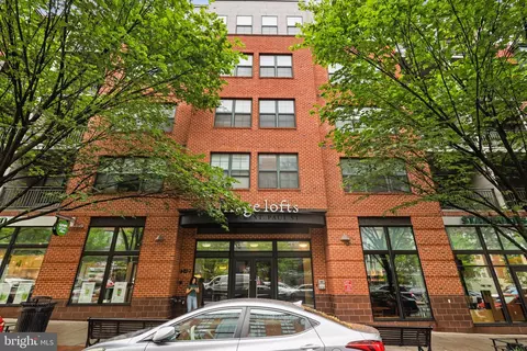 3201 Saint Paul St #316, Baltimore, MD 21218