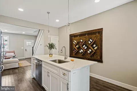 1107 W 40th St, Baltimore, MD 21211 photo 17