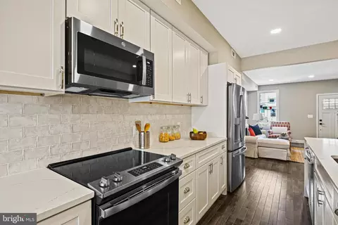 1107 W 40th St, Baltimore, MD 21211 photo 16