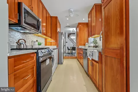 202 E Montgomery St, Baltimore, MD 21230 photo 18